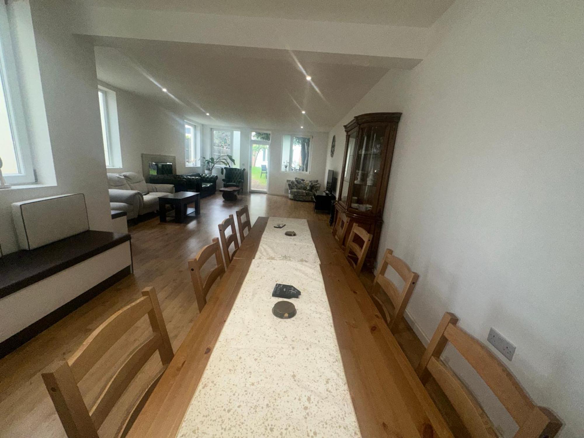 North London A Spacious 7 Bedroom House Accommodating Up To 18 People Complete With Own Gym And Table Tennis Extérieur photo